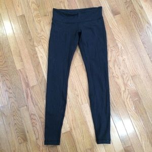 Black under wunder yoga pants